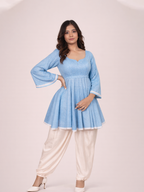 THE MEIRA KURTI