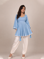 THE MEIRA KURTI