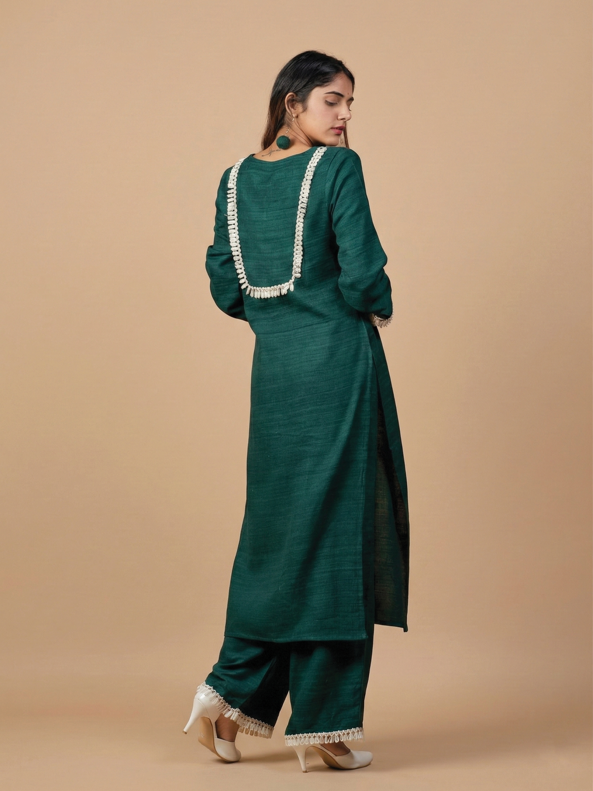THE VARDHIKA KURTA SET