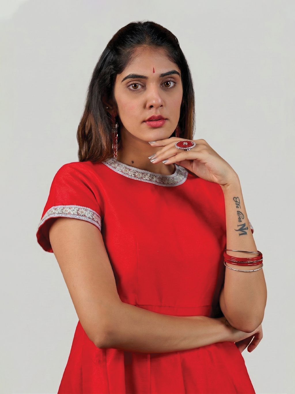 THE AARINI KURTA SET