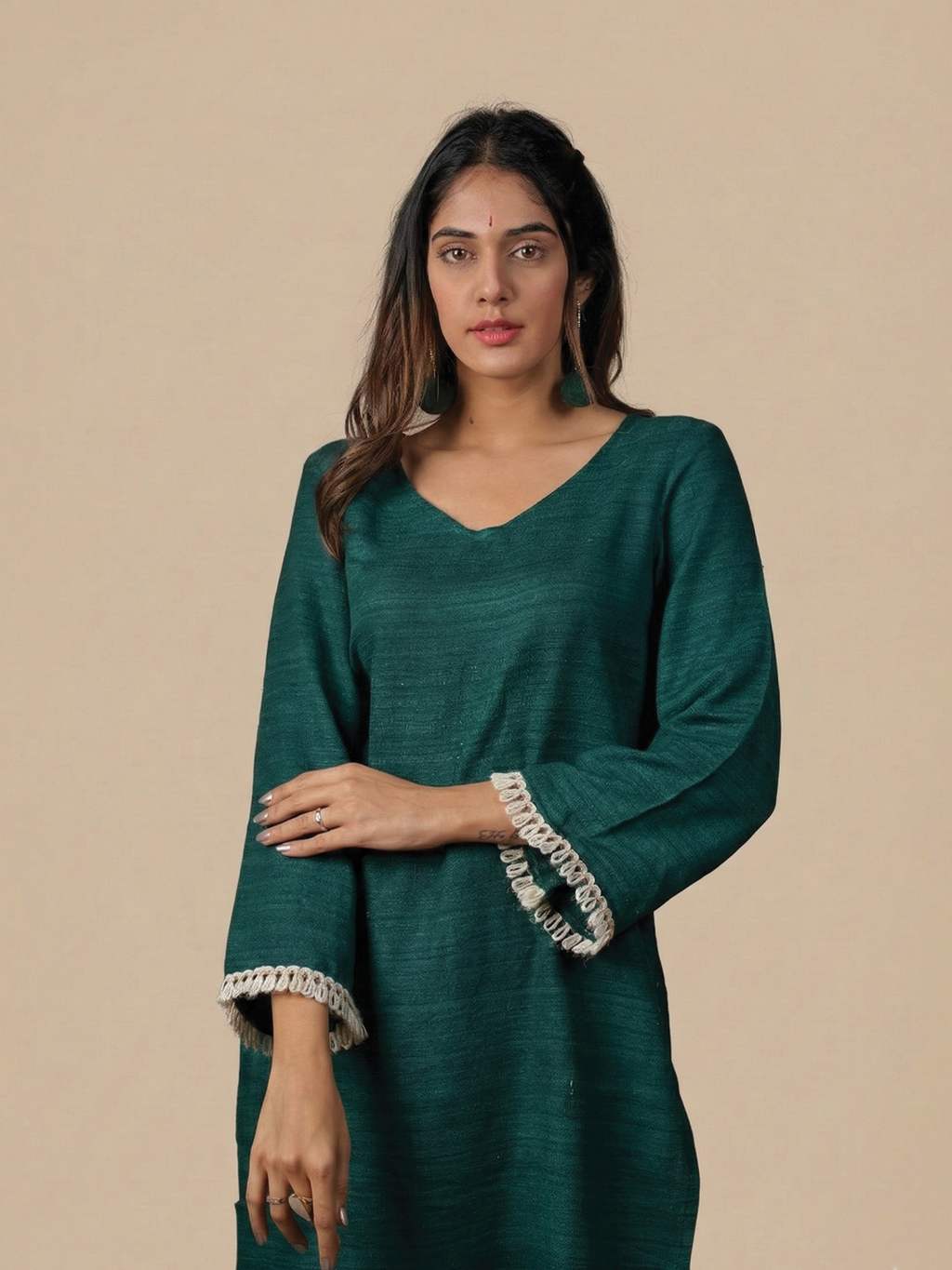 THE VARDHIKA KURTA SET
