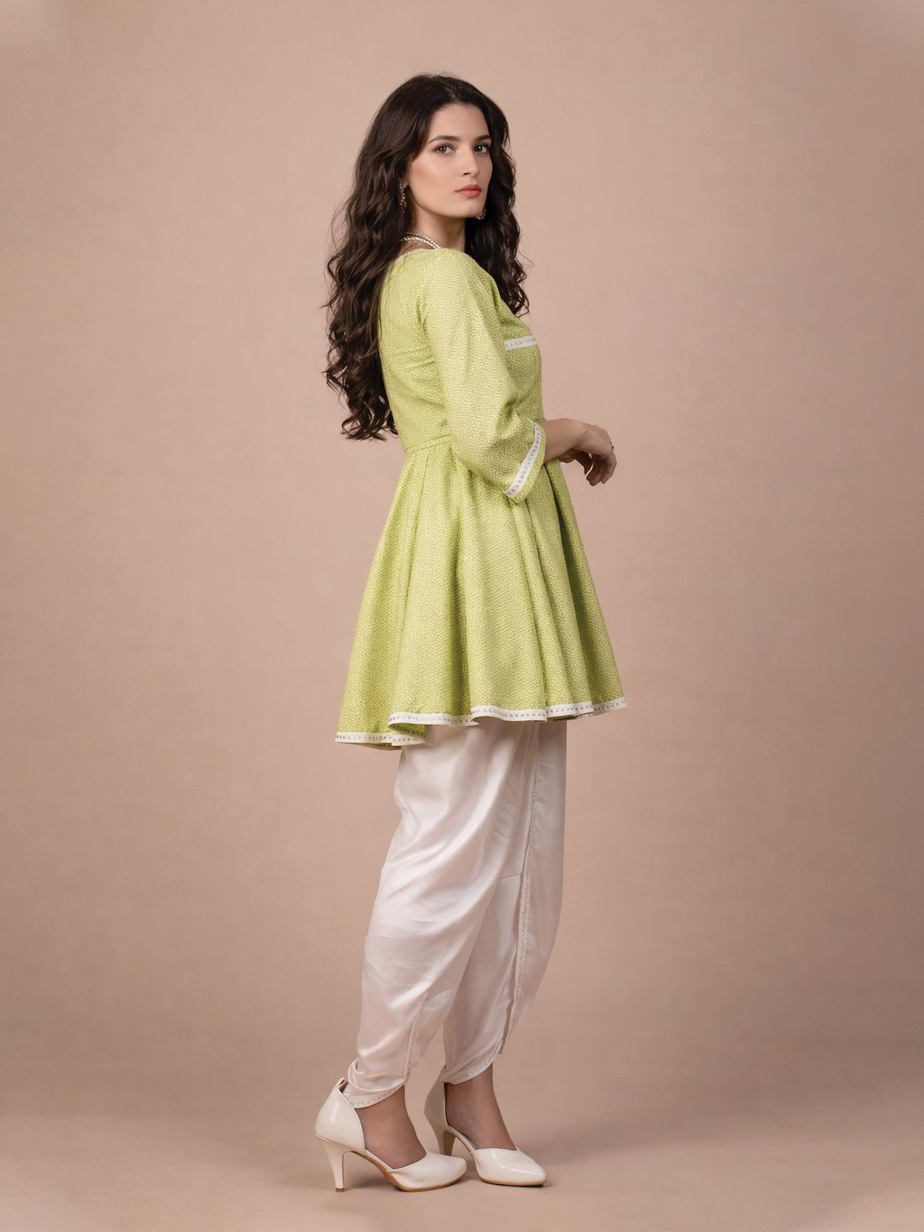 THE VIHANA KURTI