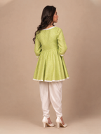THE VIHANA KURTI