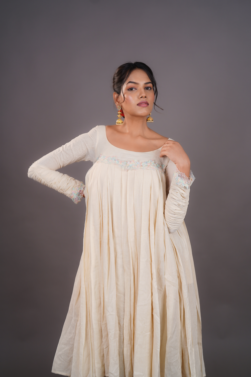 IVORY EASE MAATERNITY CHUDIDAR SET