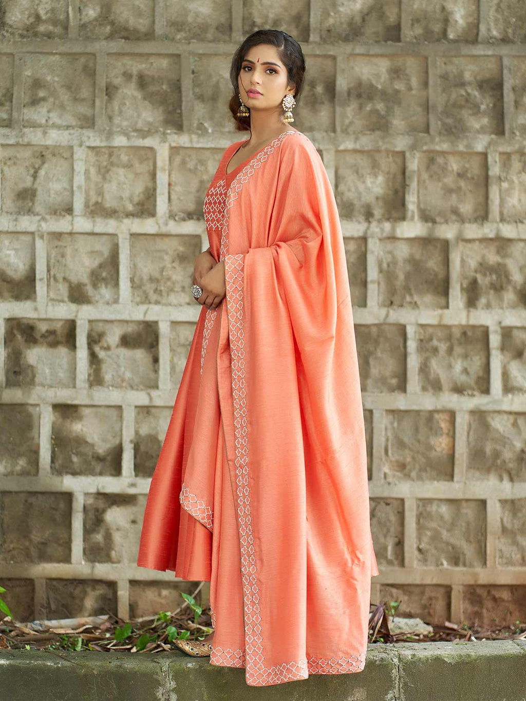 THE AAVIKA KURTA SET