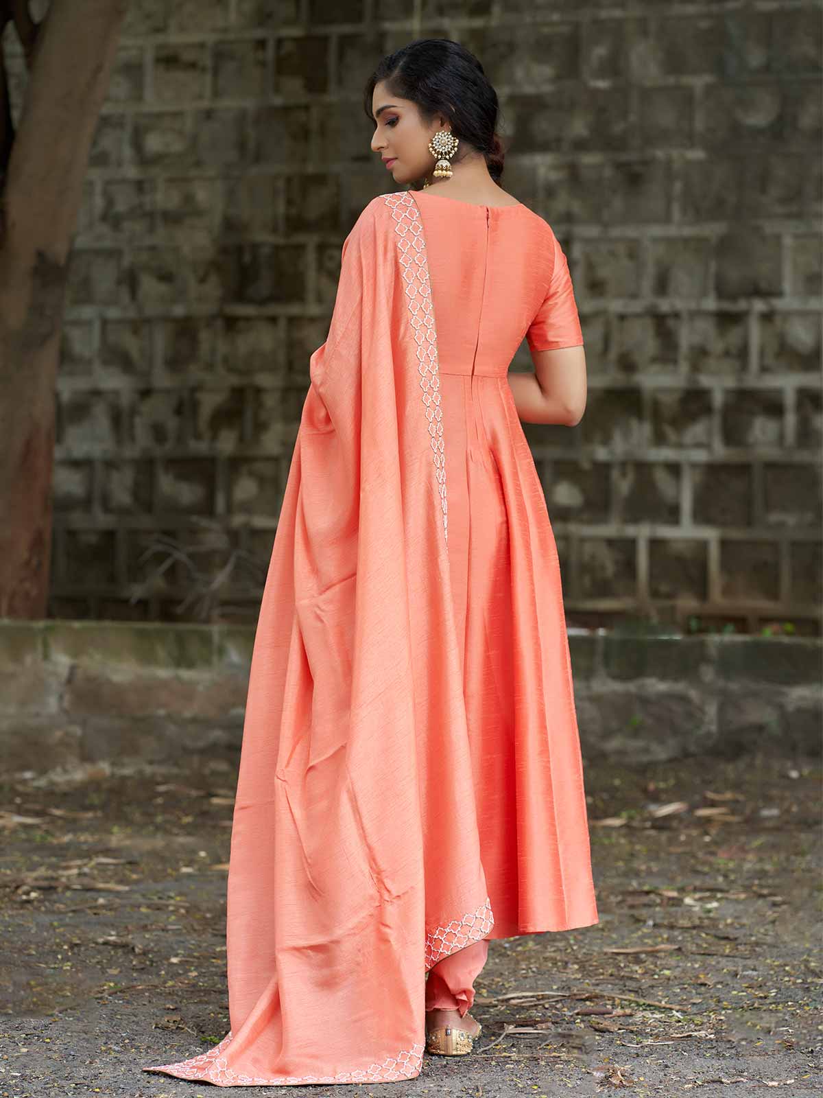 THE AAVIKA KURTA SET