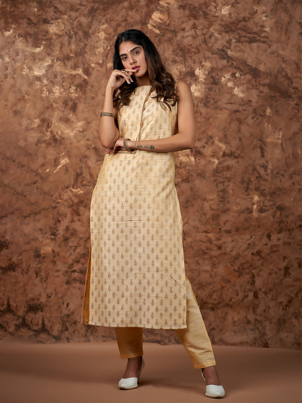 THE AVNI BROCADE KURTA SET