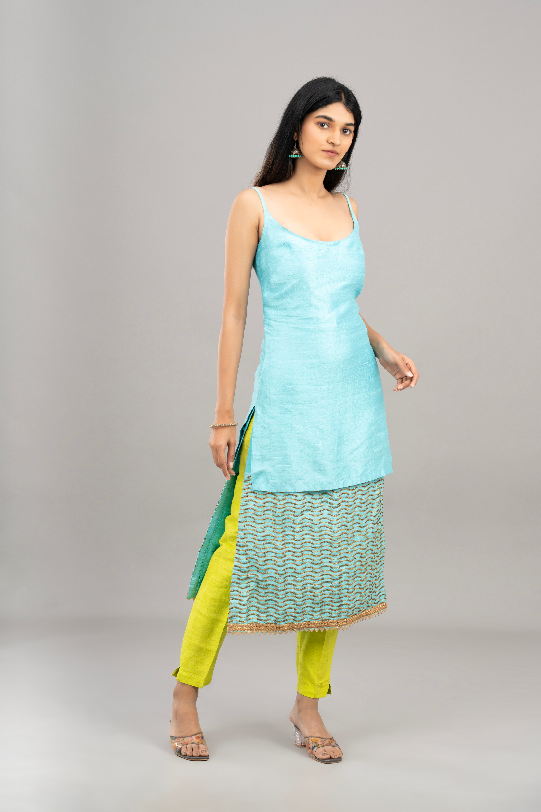 THE AASHVI KURTA SET
