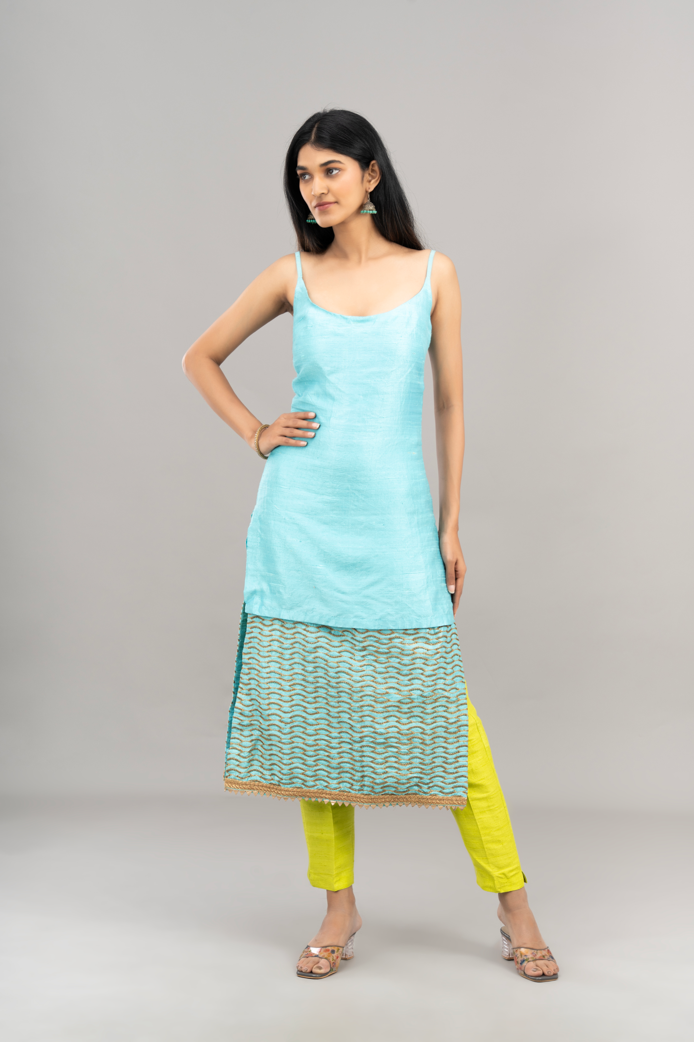 THE AASHVI KURTA SET
