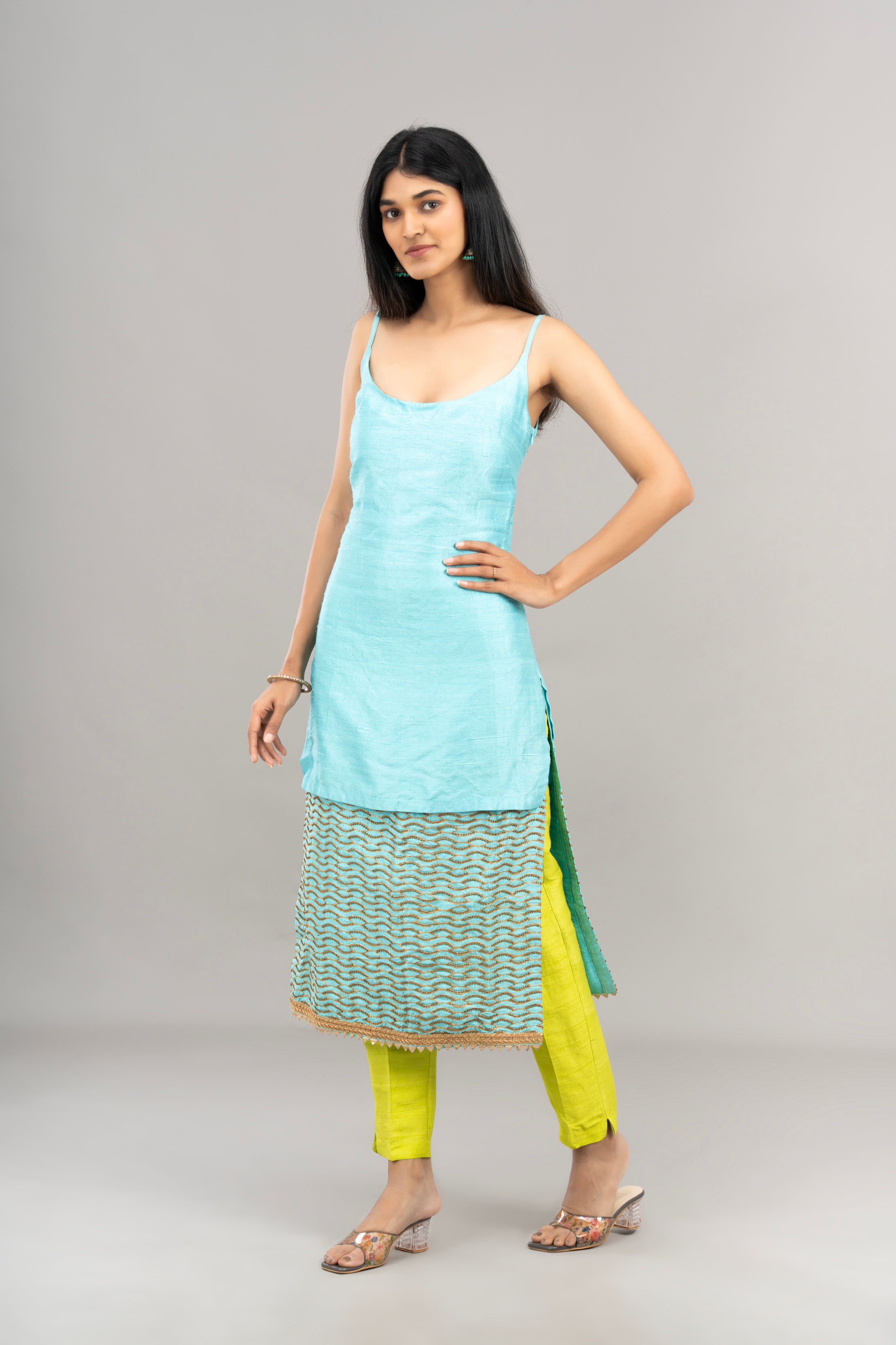 THE AASHVI KURTA SET