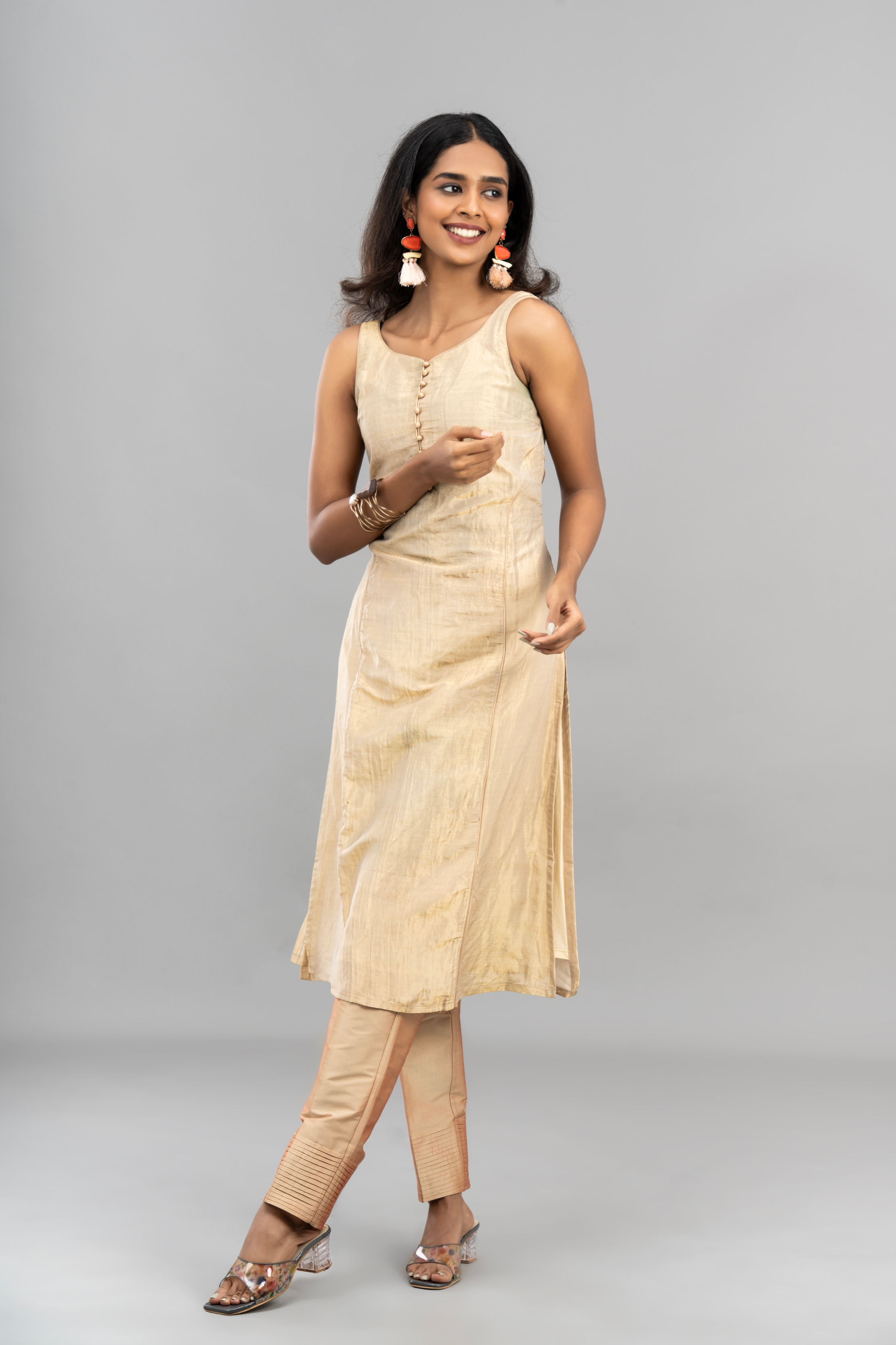 THE AVYRA KURTA SET