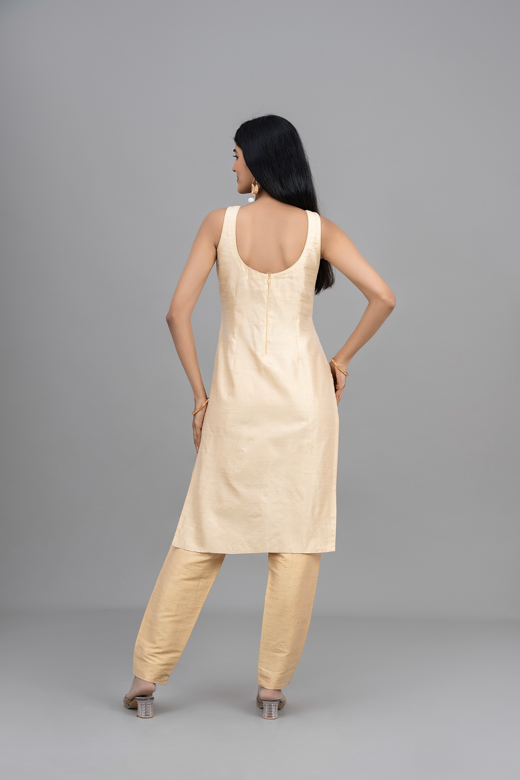 THE EIRASHA KURTA SET