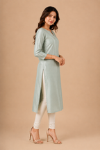 THE AVELINE STRAIGHT KURTA